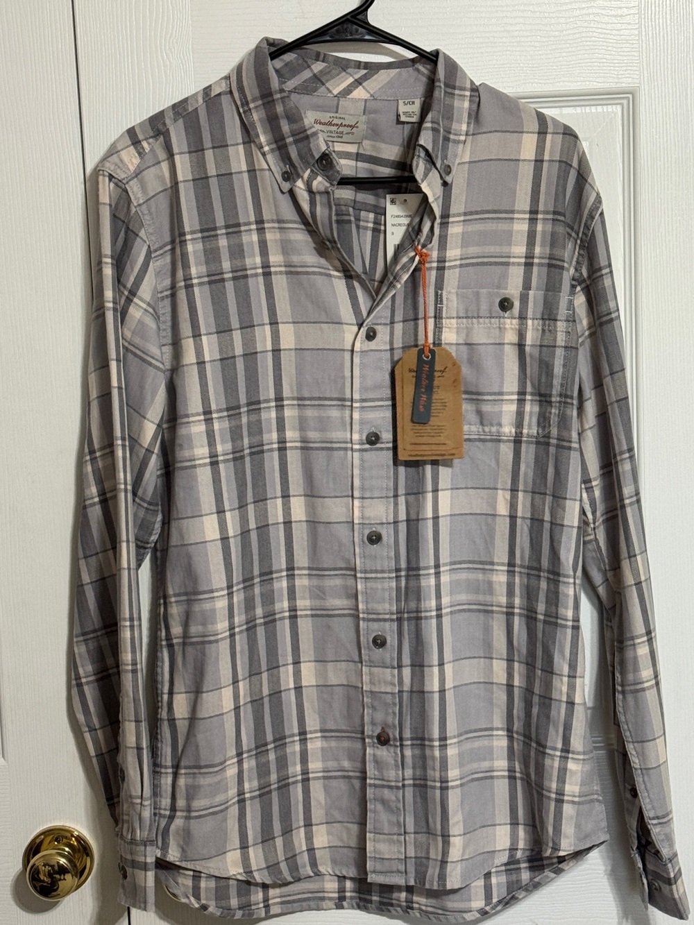 Men's Gray & Cream Plaid Button-Down Shirt - Casual Long Sleeve